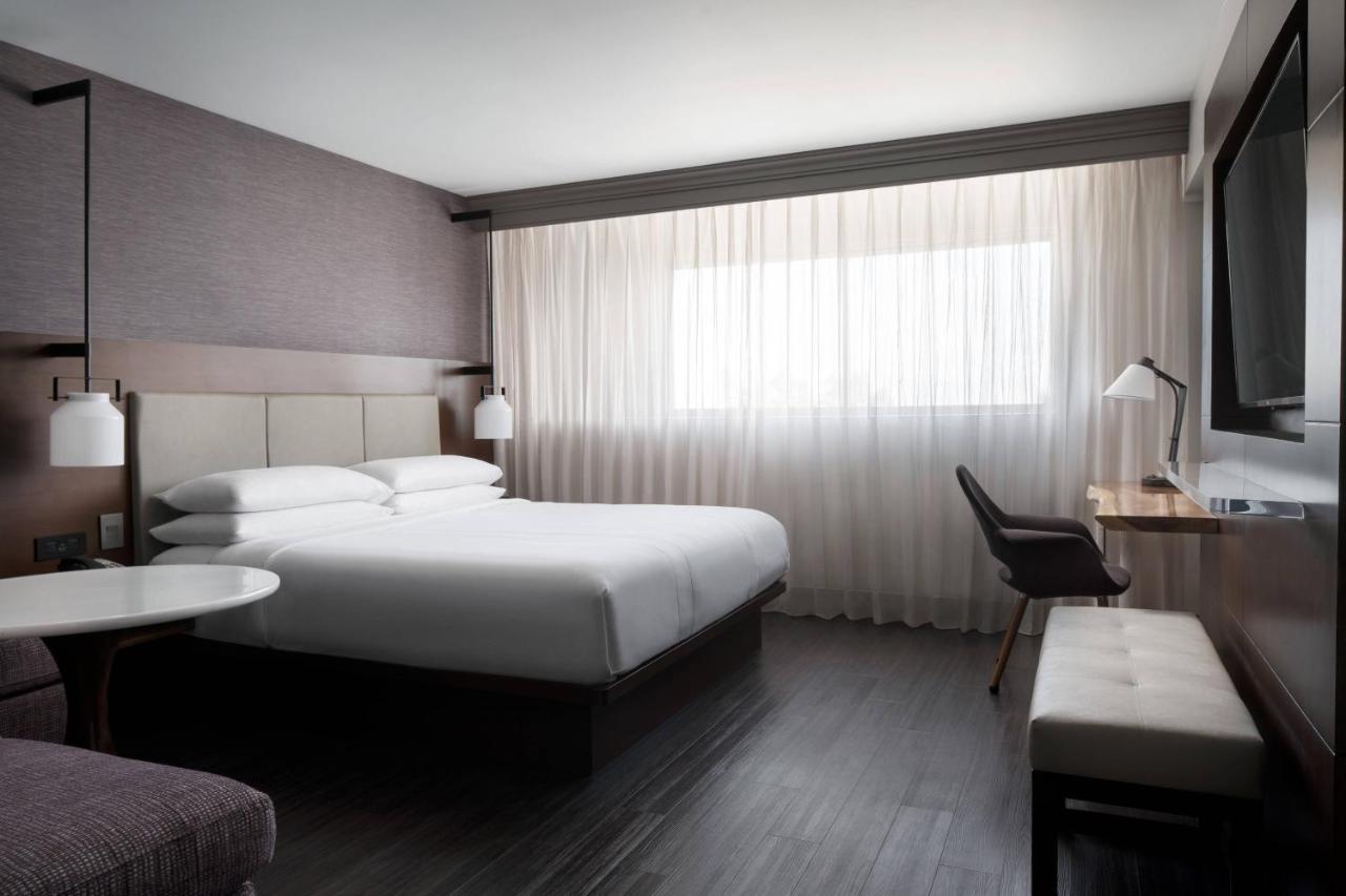 Visalia Marriott At The Convention Center Hotel Екстериор снимка