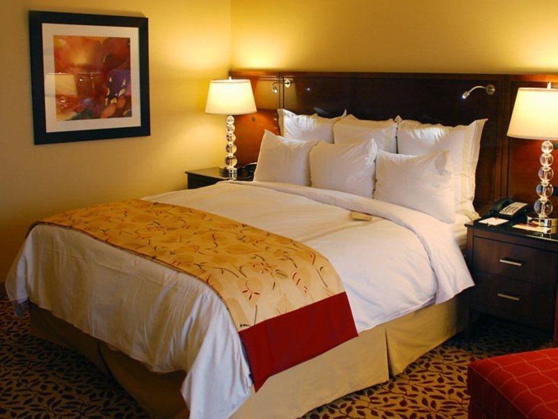 Visalia Marriott At The Convention Center Hotel Екстериор снимка