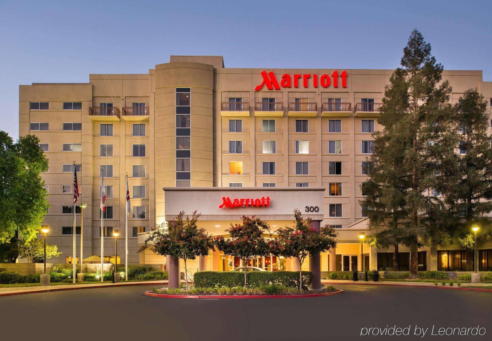 Visalia Marriott At The Convention Center Hotel Екстериор снимка