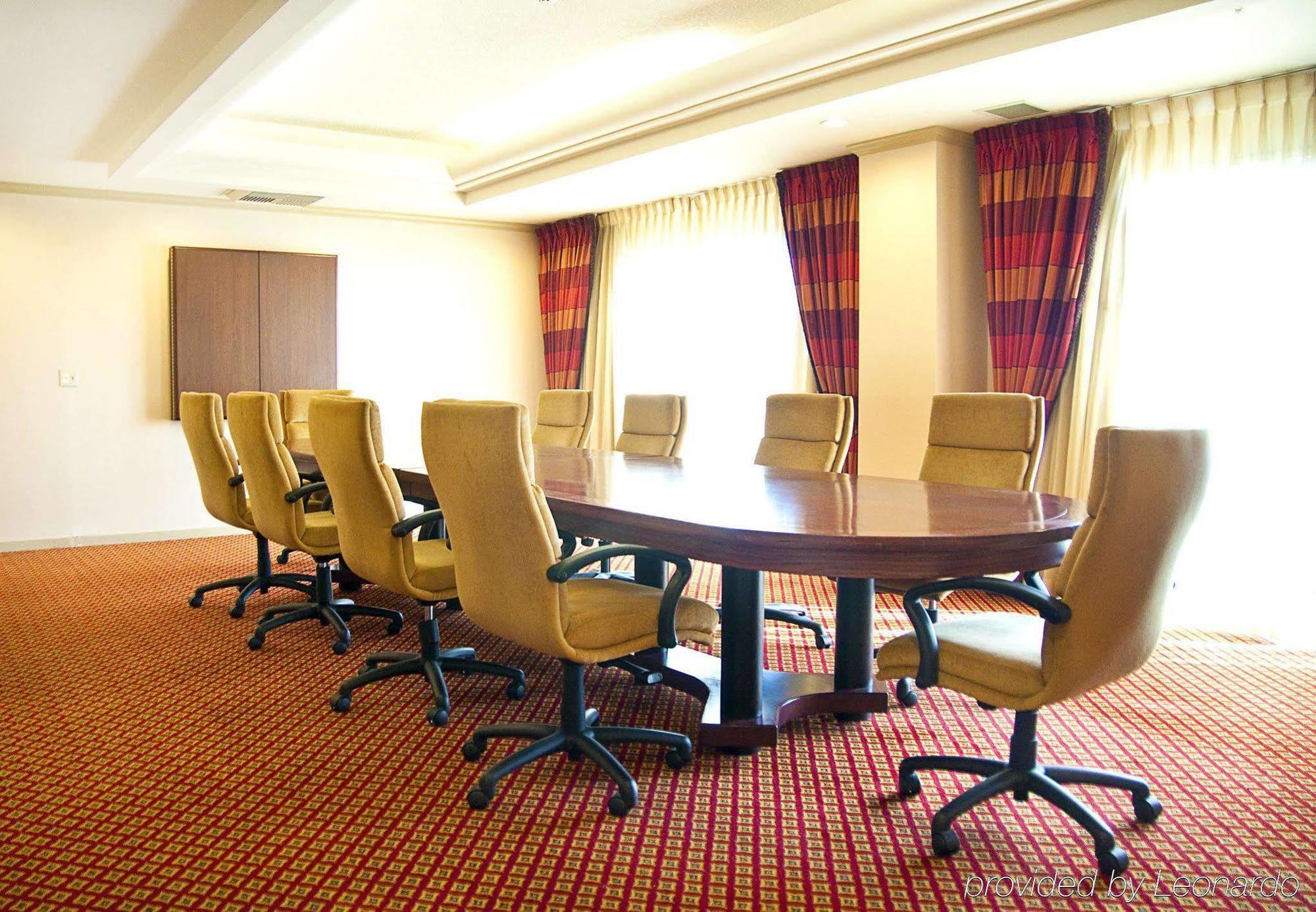 Visalia Marriott At The Convention Center Hotel Екстериор снимка