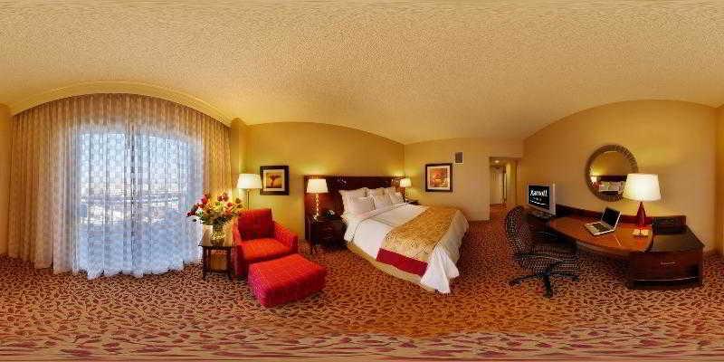Visalia Marriott At The Convention Center Hotel Екстериор снимка