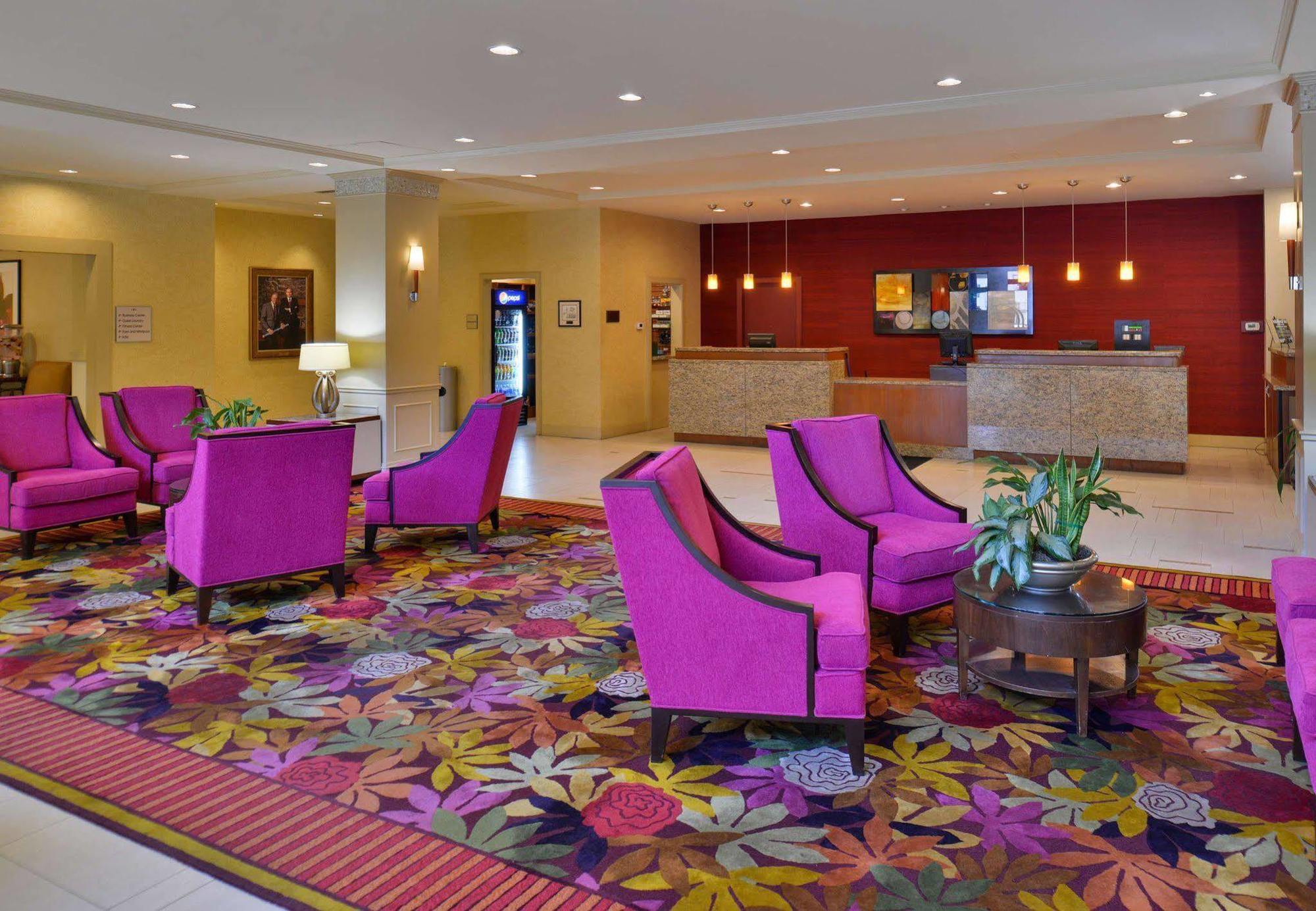 Visalia Marriott At The Convention Center Hotel Екстериор снимка