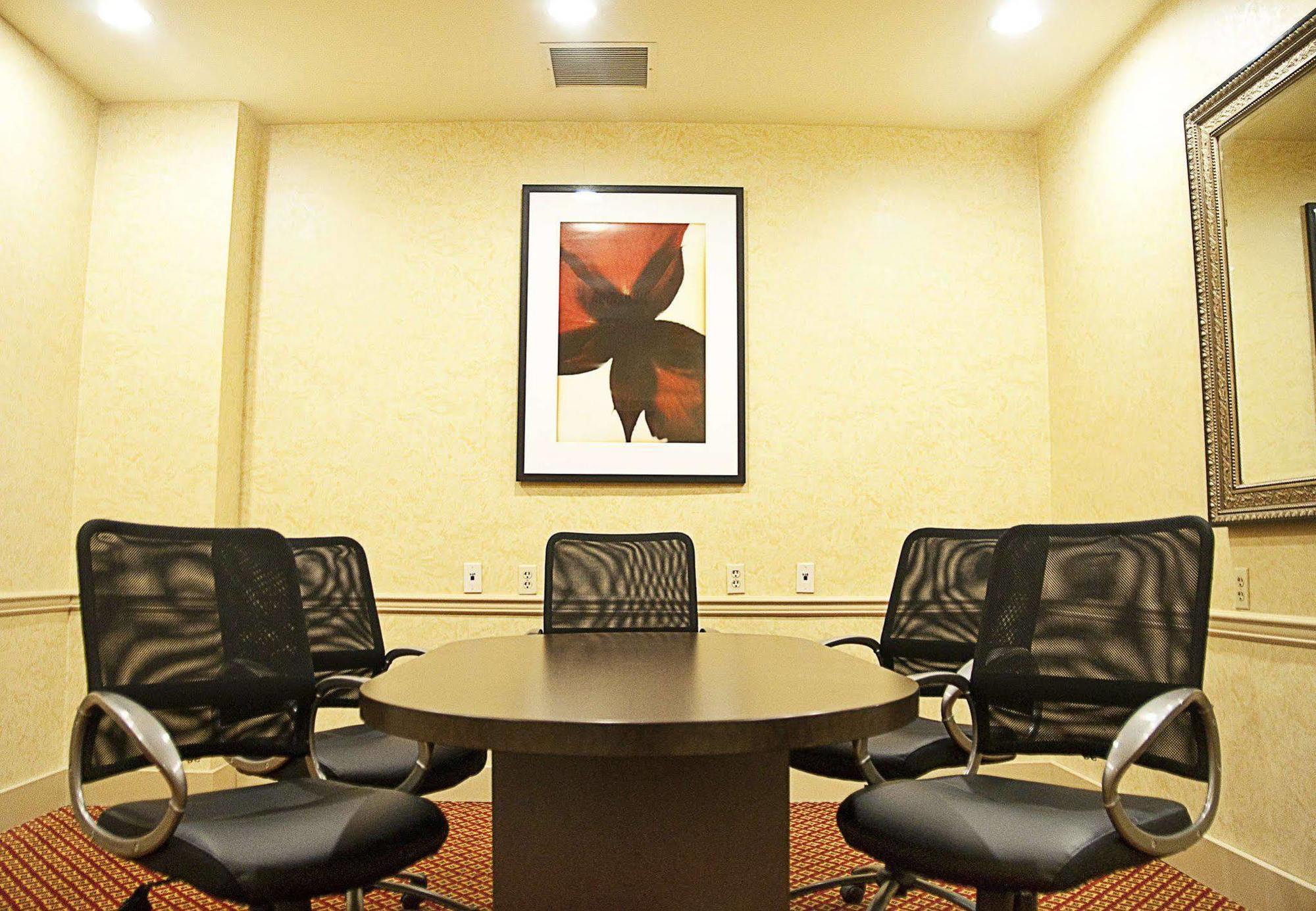 Visalia Marriott At The Convention Center Hotel Екстериор снимка